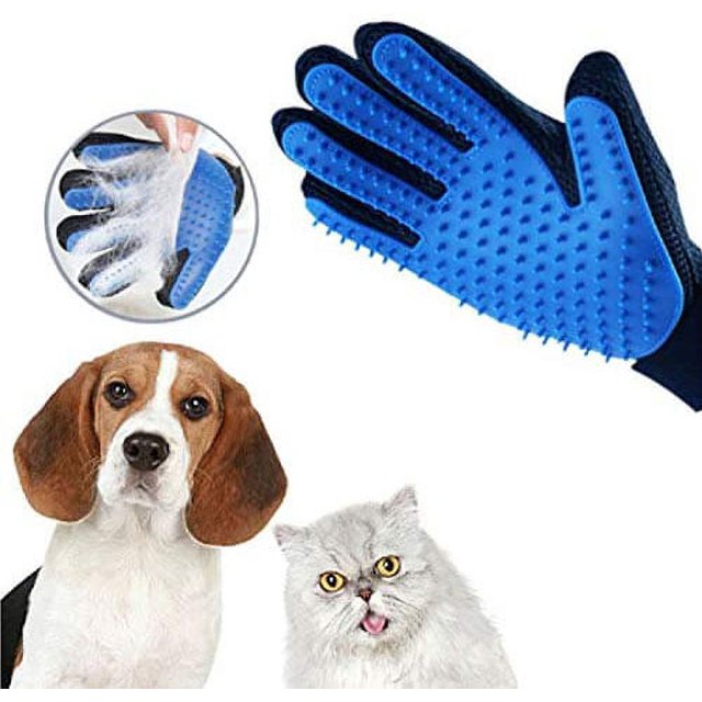 Pawz and Clawz Deshedding Brush Glove