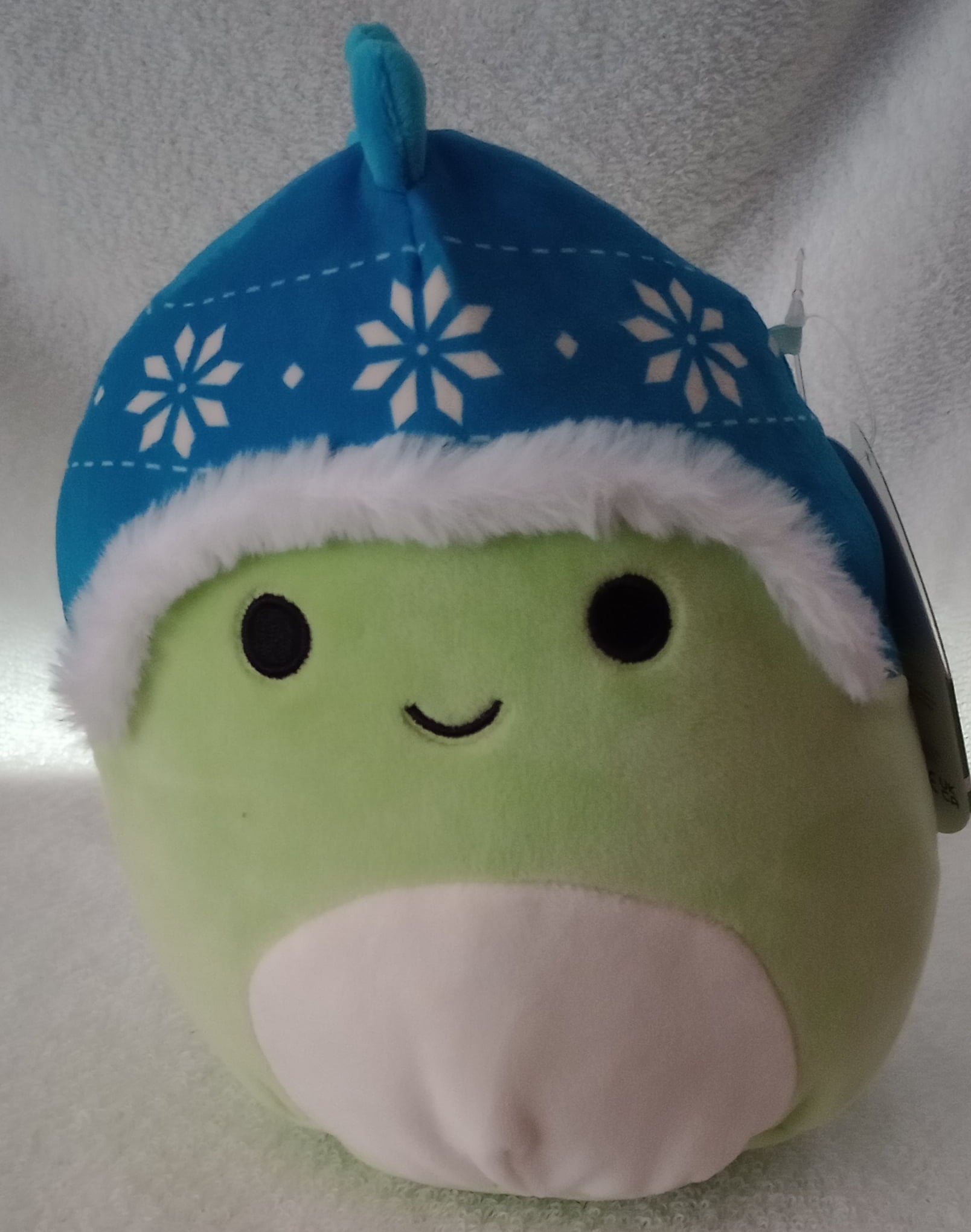 Squishmallows 7.5" Danny the Dinosaur with Hat