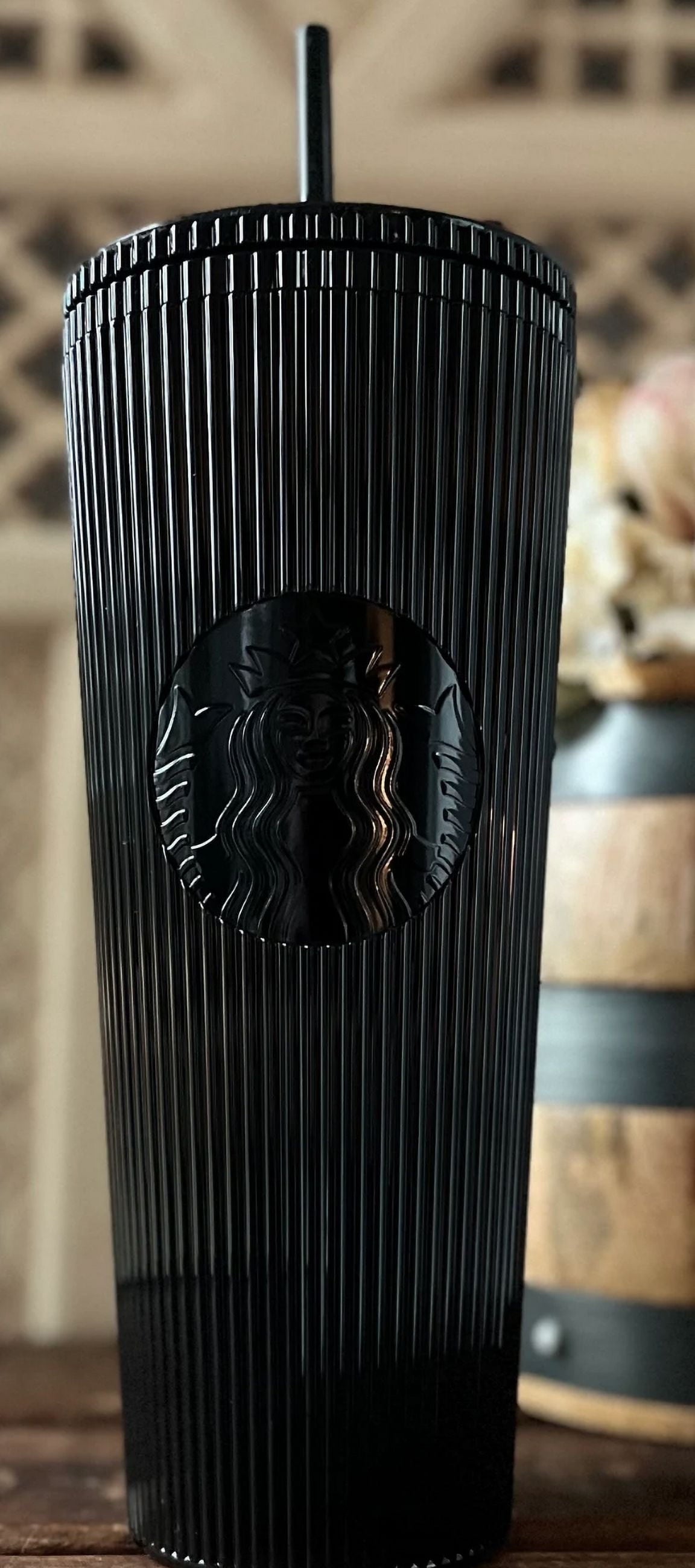 Starbucks Limited Winter Edition 2024? Pleated Metallic Black 24oz Venti Cold Cup Tumbler.