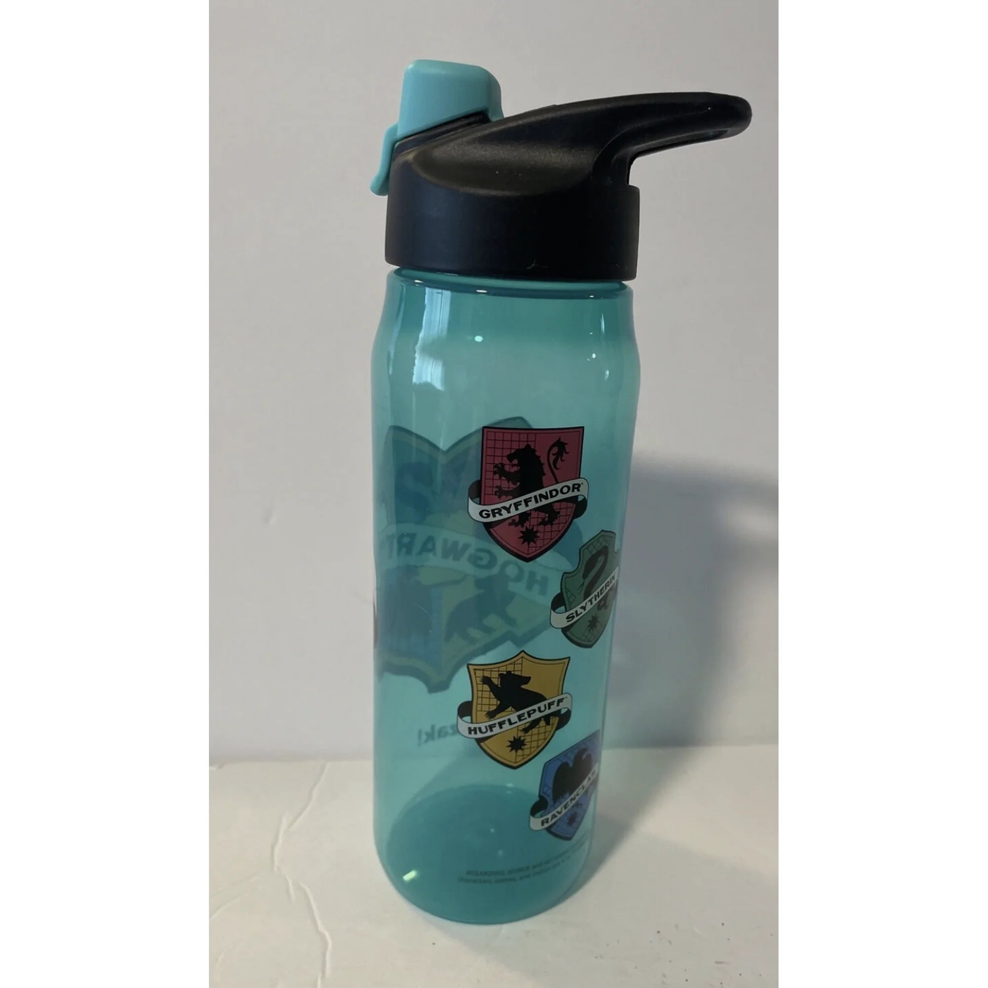 Zak! Harry Potter Hogwarts blue house crest water bottle 20fl oz