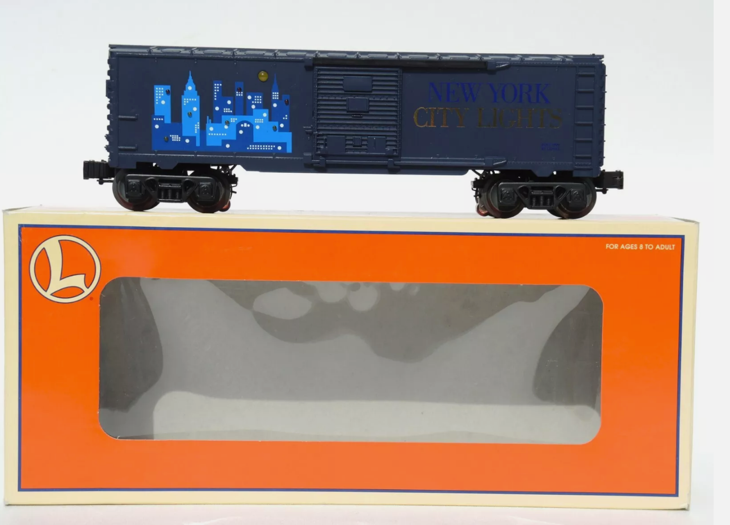 Lionel New York City Lights O-gauge boxcar w/box