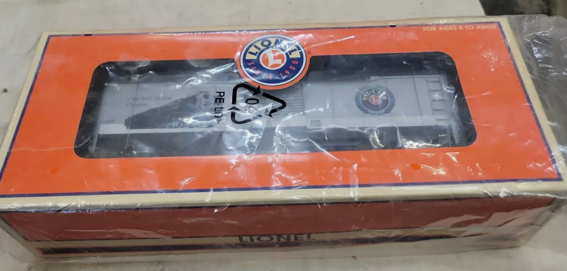 Lionel, O Gauge, 3-Rail, #6-39215 NYC Niagara, BC Century Club Box Car, NIB