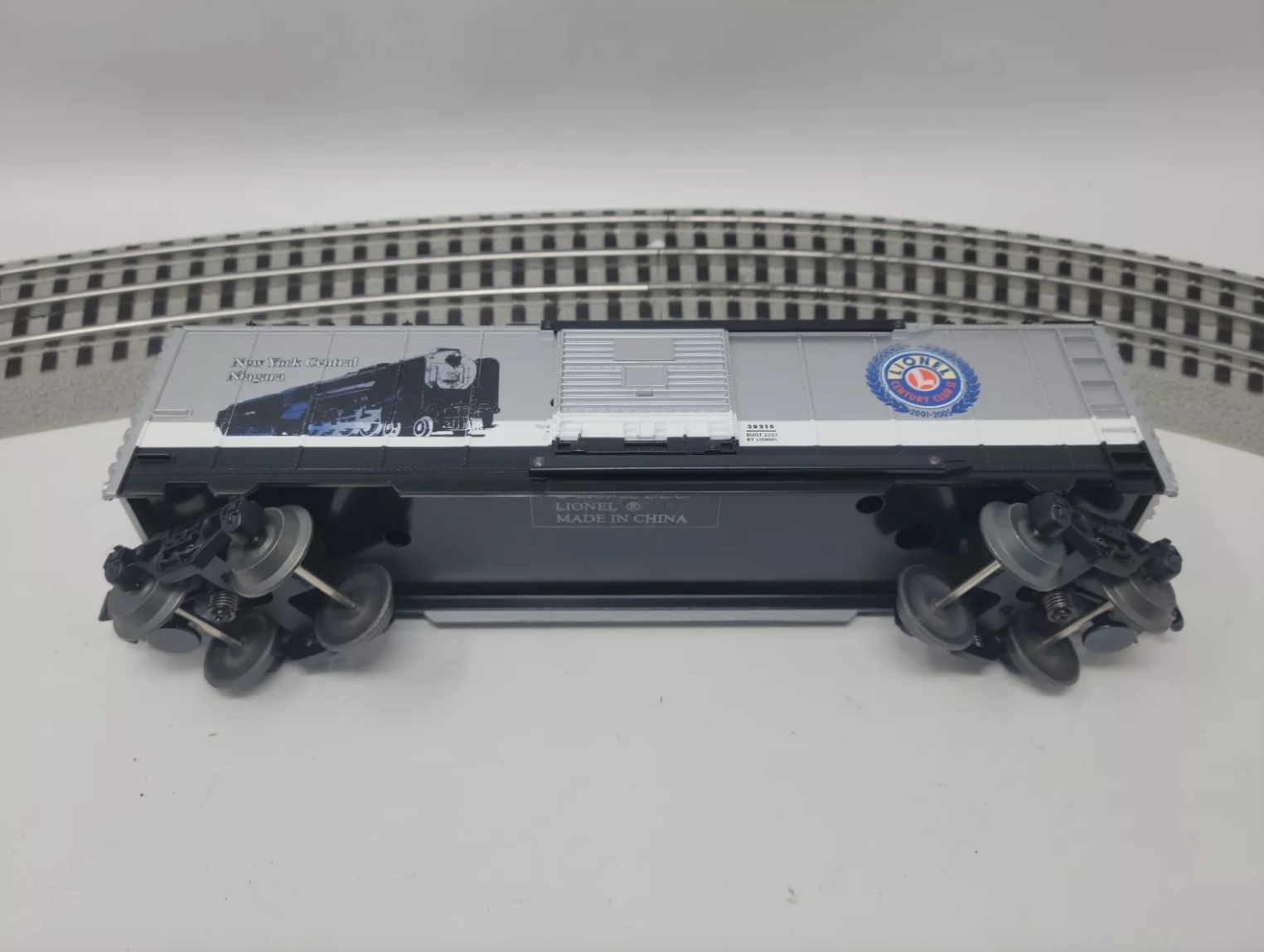 Lionel, O Gauge, 3-Rail, #6-39215 NYC Niagara, BC Century Club Box Car, NIB