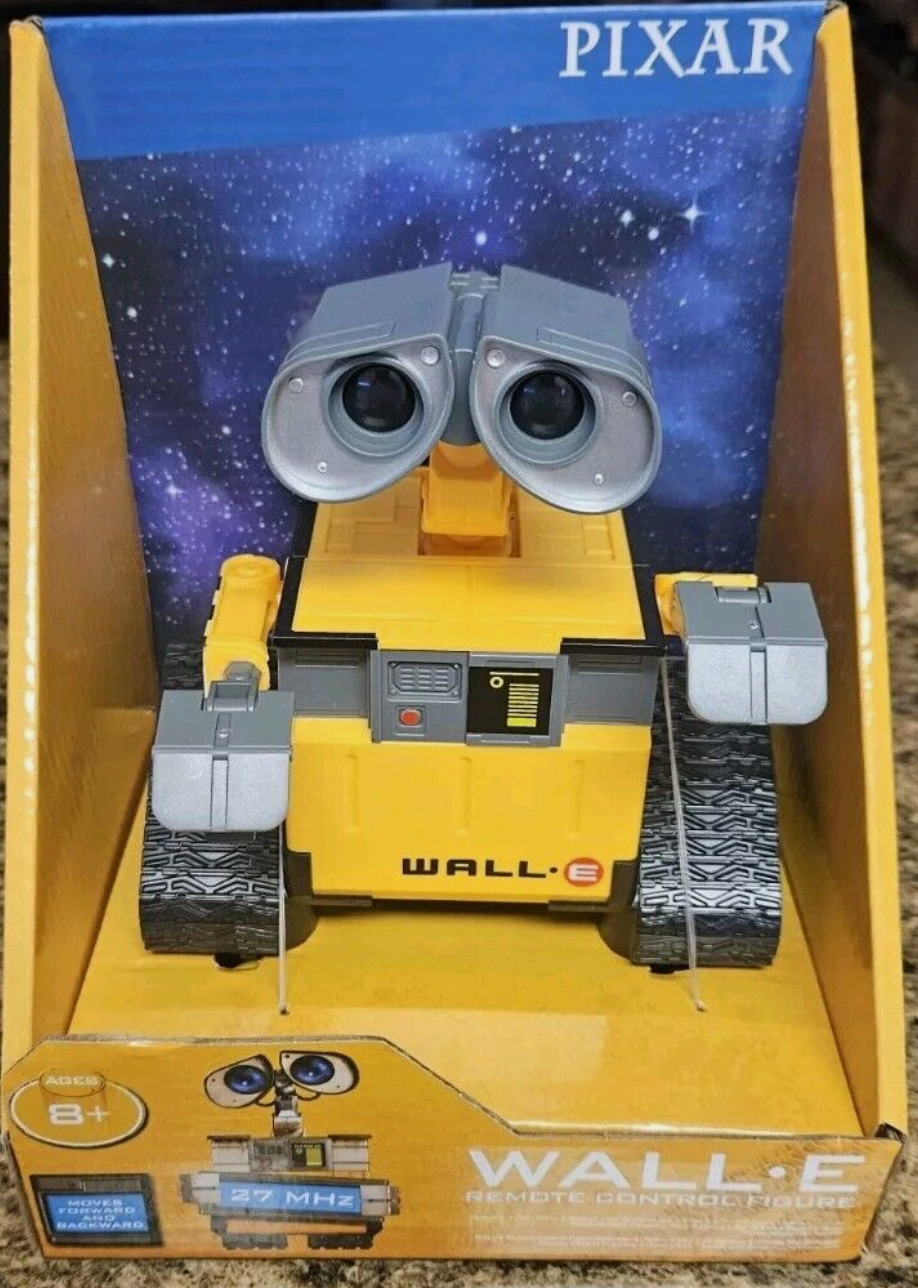 WALL-E WASTE ALLOCATION LOAD LIFTER REMOTE CONTROL ROBOT FIGURE DISNEY-PIXAR MIB