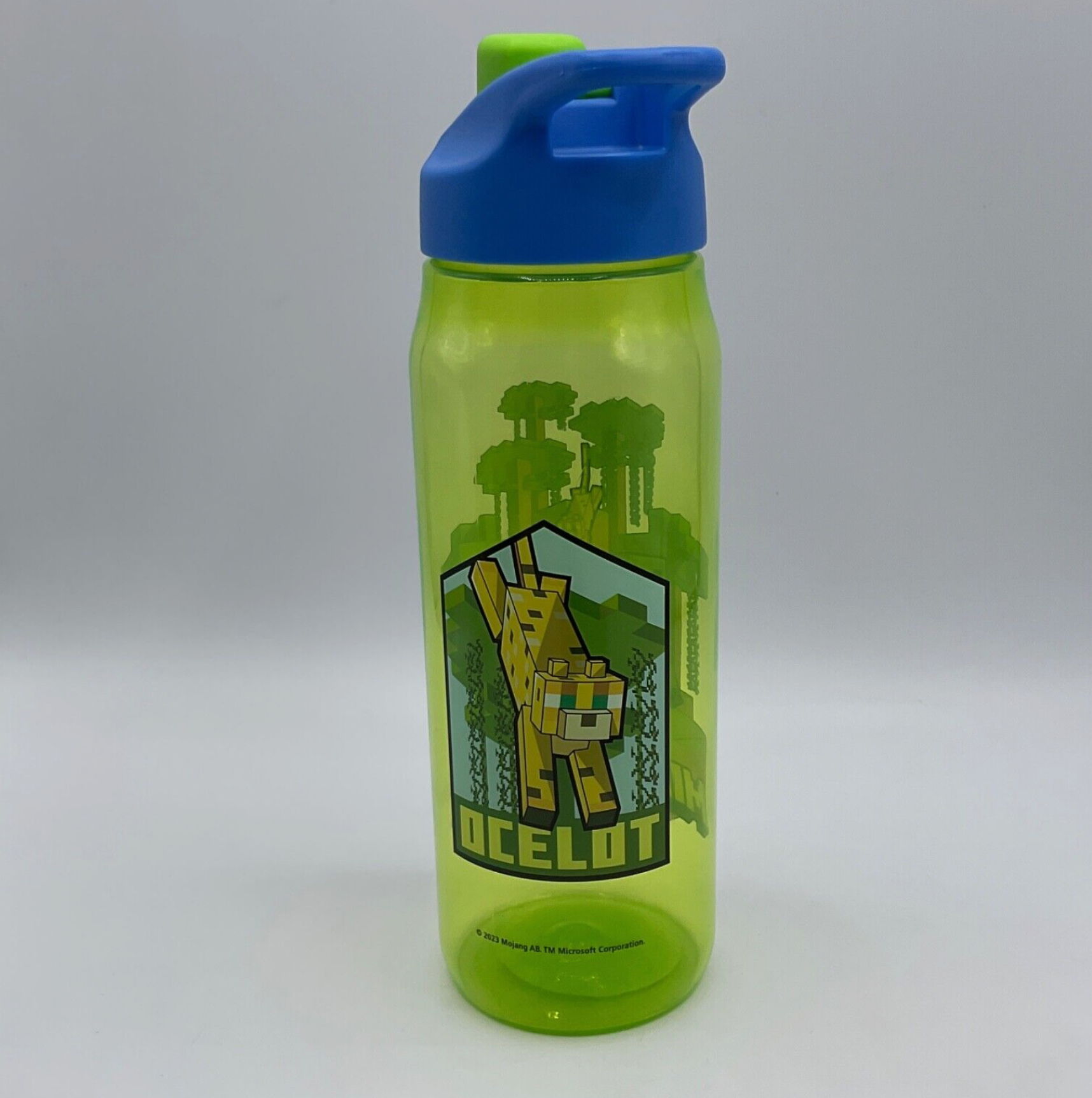 Minecraft Sip Water Bottle Carry Loop Designs Zak Sip Bottles 20 oz Ocelot Green