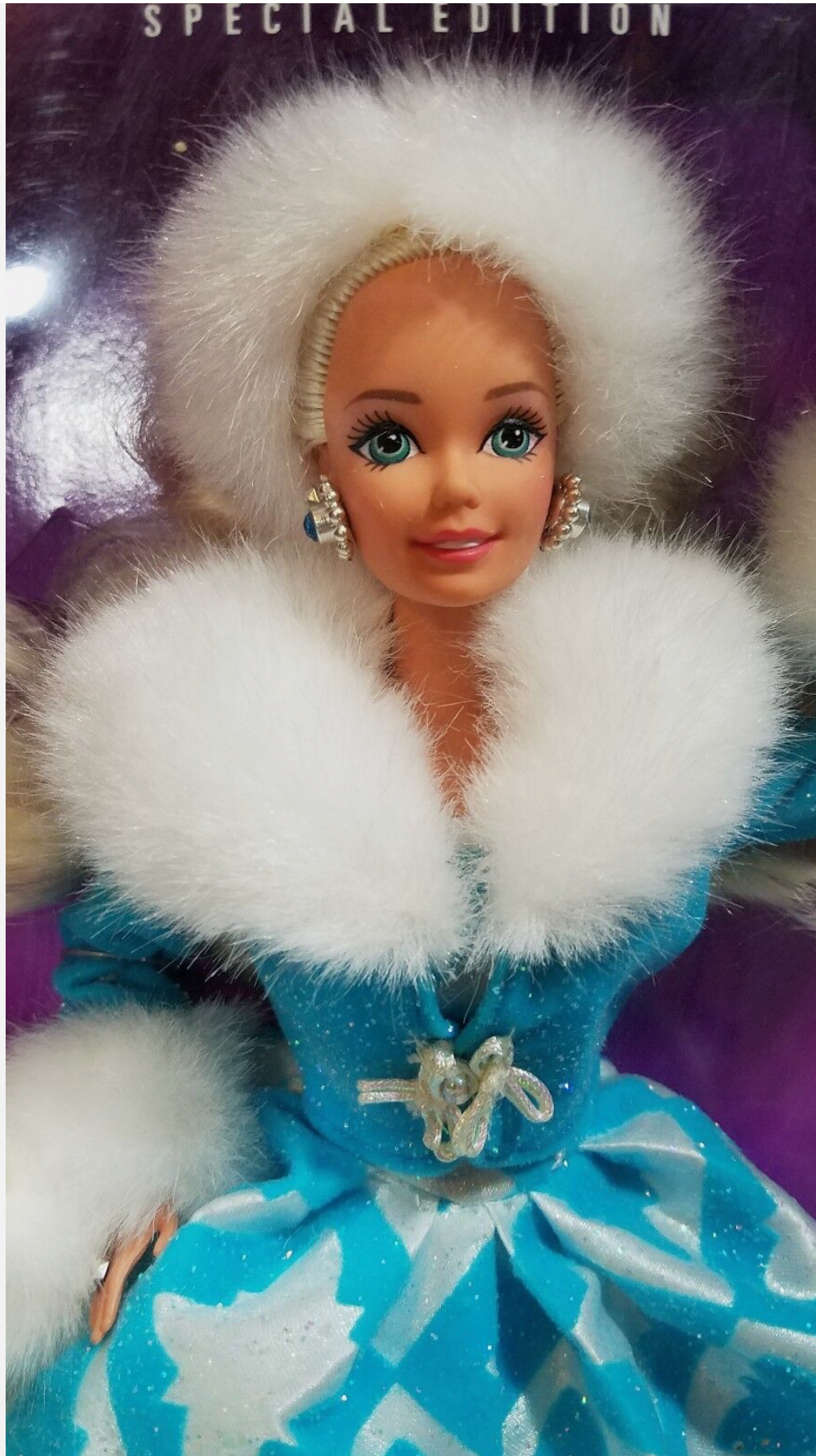 Vintage Barbie Winter Renaissance Evening Elegance Series Special Edition (1996) 15570