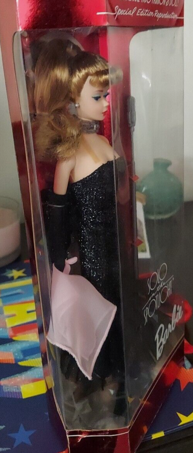 Vintage Original 1960 Fashion & Doll! Barbie Solo in the Spotlight 1994 Reproduction