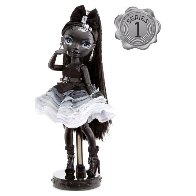 Shadow High Series 1 Shanelle Onyx- Grayscale Fashion Doll. 2 Black Designer Outfits to Mix & Match with Accessories, Great Gift for Kids 6-12 Years Old and Collectors